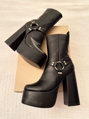 KOI Footwear Yuna Daxam Moto Harness Chunky Platform Boots *𝐒𝐨𝐥𝐝 𝐎𝐮𝐭 𝐄𝐯𝐞𝐫𝐲𝐡𝐞𝐫𝐞*